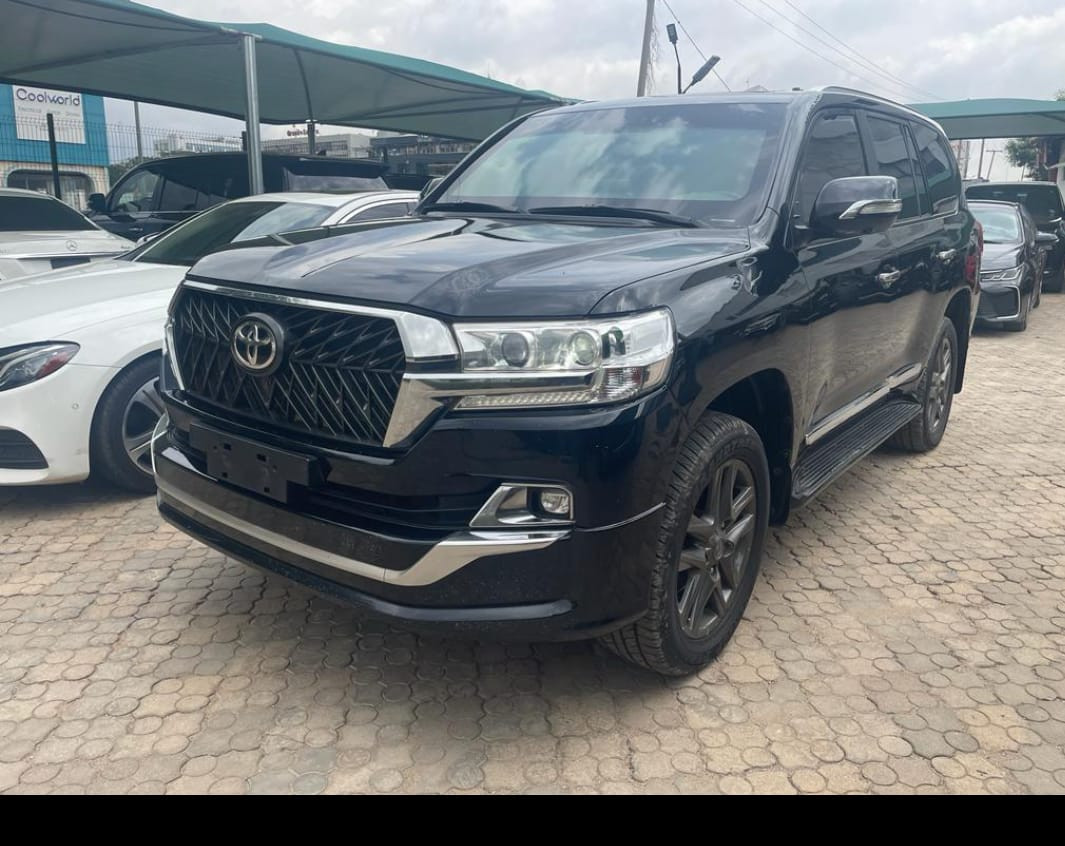 2019 Toyota Land Cruiser Bullet Proof up for grab